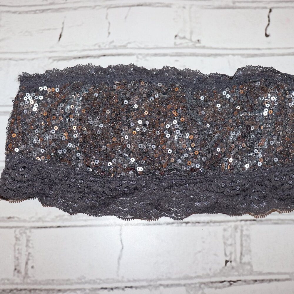 ⚪✨ Gray Sequin Strapless Bra · Rue21 · M ✨⚪